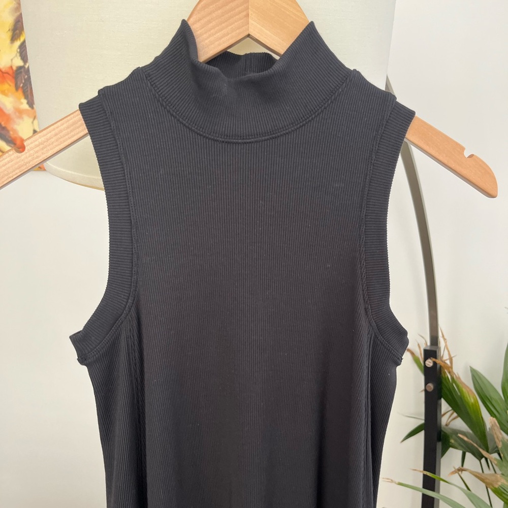 Lululemon Gone for the Week Dress - Picture 5 of 7